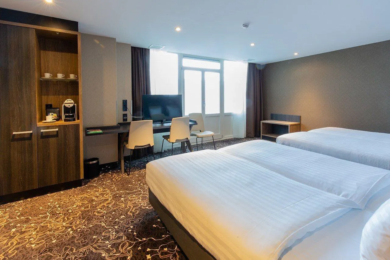 Xo Hotels Infinity Amsterdam 3*,